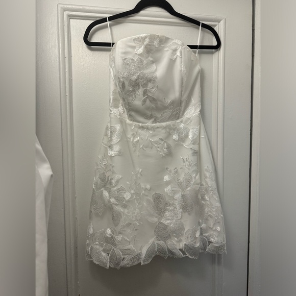 Park & Fifth Melody Mini Dress White Size Small Floral Detail - Picture 4 of 4